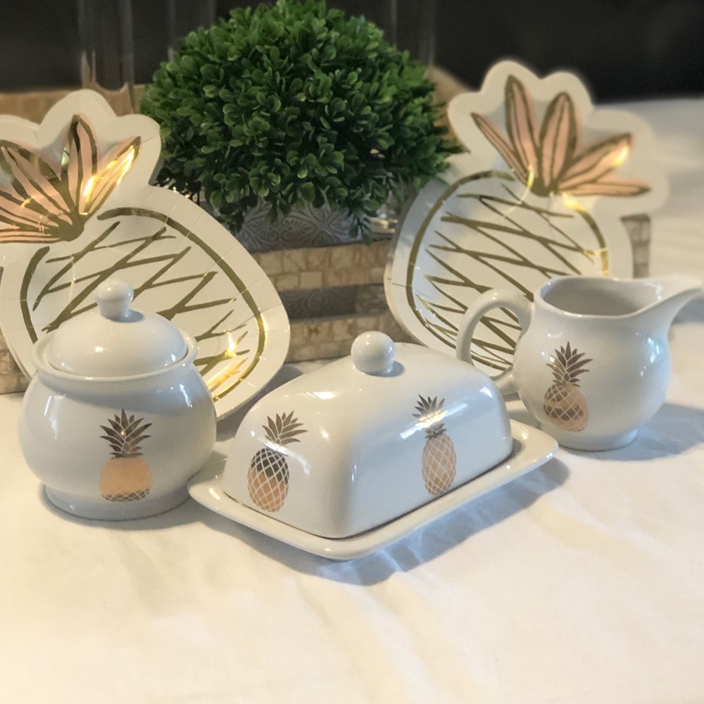 😍HOST PICK‼️3PC BUTTER DISH, SUGAR & CREAMER SET